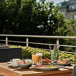 Crowne Plaza By Ihg Отель 4*