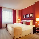 Crowne Plaza By Ihg Братислава