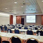 Crowne Plaza By Ihg Отель 4*