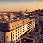 Отель Crowne Plaza By Ihg
