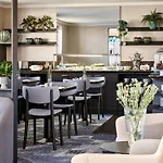 Crowne Plaza By Ihg Ξενοδοχείο