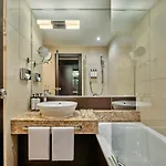 Ξενοδοχείο Crowne Plaza By Ihg 4*