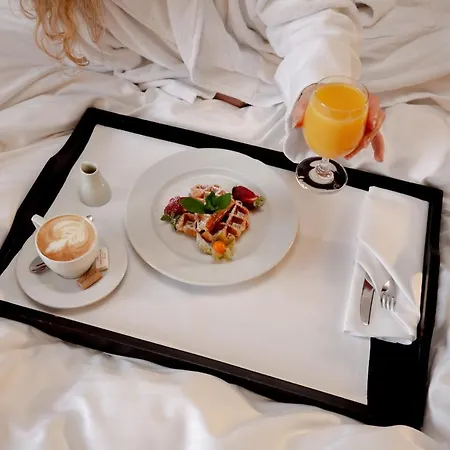 Hotel Crowne Plaza By Ihg 4*