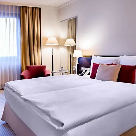 Отель Crowne Plaza By Ihg