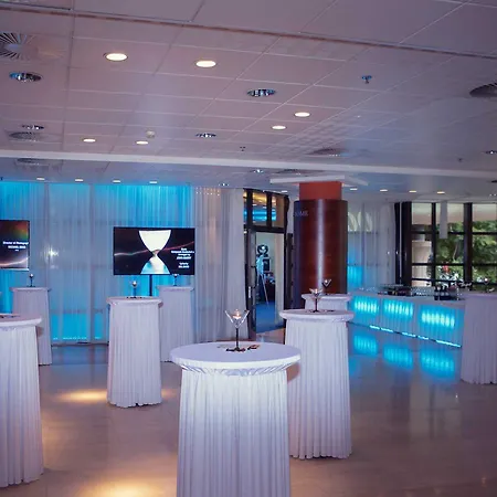 Crowne Plaza By Ihg Hotel Bratislava