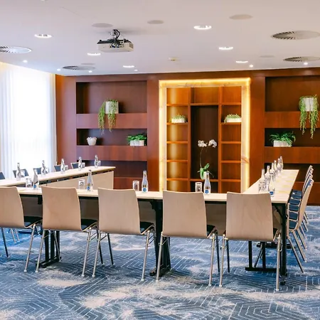 Crowne Plaza By Ihg 4* Bratislava