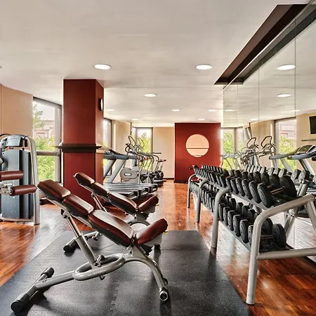 فندق Crowne Plaza By Ihg 4*