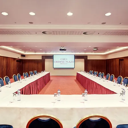 Crowne Plaza By Ihg Братислава
