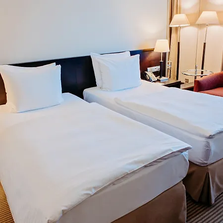 Crowne Plaza By Ihg Hotel