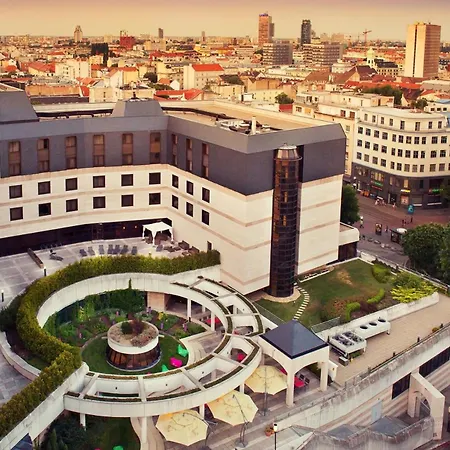 Crowne Plaza By Ihg Отель 4*