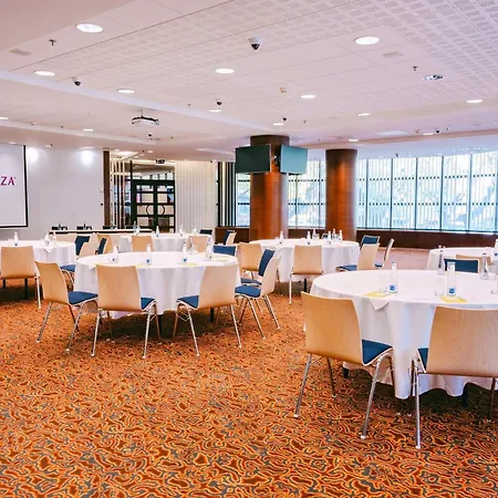 Crowne Plaza By Ihg Братислава