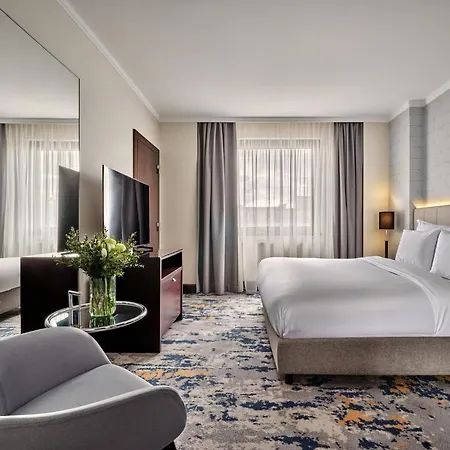Crowne Plaza By Ihg 4*
