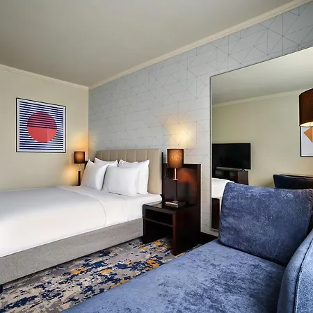 Crowne Plaza By Ihg Отель 4*