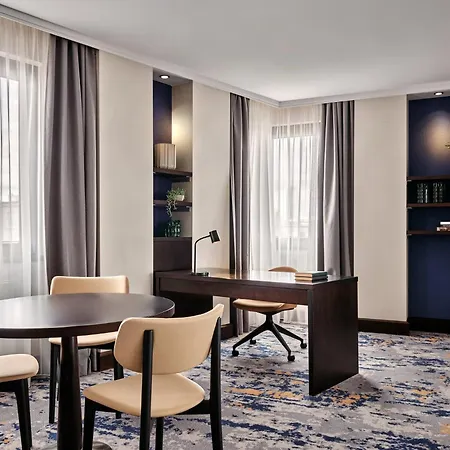 Crowne Plaza By Ihg ברטיסלאבה