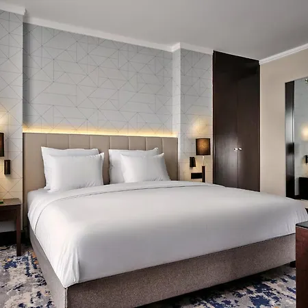Crowne Plaza By Ihg Братислава