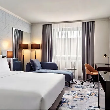 Crowne Plaza By Ihg Отель 4*