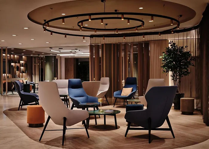 Crowne Plaza By Ihg Hotel 4*