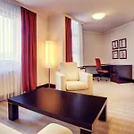 Crowne Plaza By Ihg