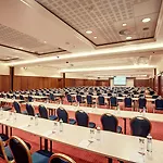 Crowne Plaza By Ihg Hotel 4*