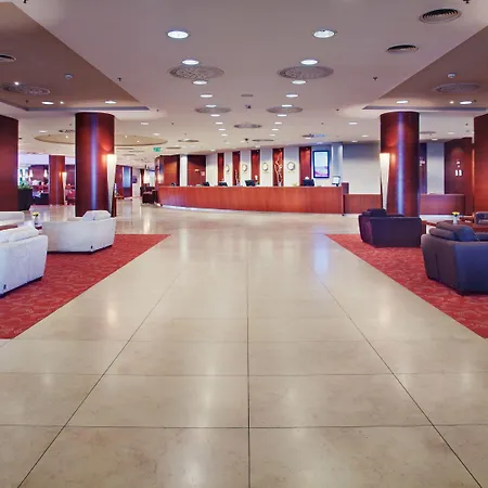 Crowne Plaza By Ihg