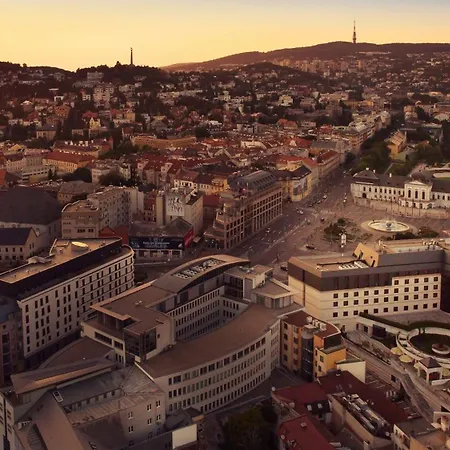 Crowne Plaza By Ihg 4* Pozsony